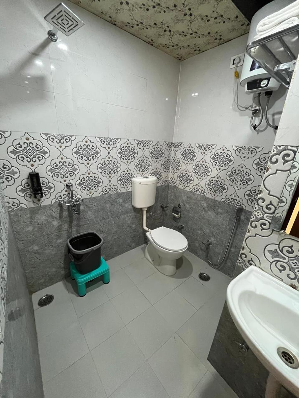 Kavana Hotel